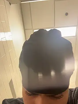 Snapshot of johnycash21 chatting on November 2025 05:24:02 PM johnycash21 online show from November 2025 05:24:02 PM