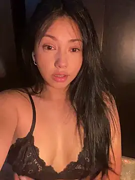 sweet kitty0110 online show from January 2025 06:33:01 AM