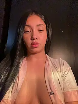 sweet kitty0110 online show from February 2025 04:36:02 AM