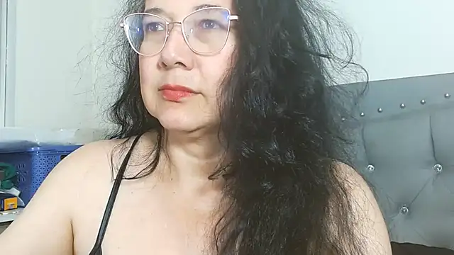 maturepriscila online show from April 2026 07:58:02 PM