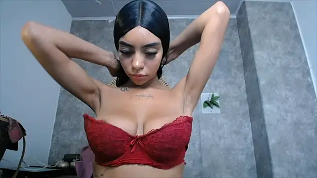 Tiffanny online show from December 2024 09:40:02 PM