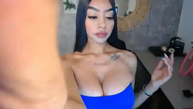 Tiffanny online show from January 2025 12:42:01 PM