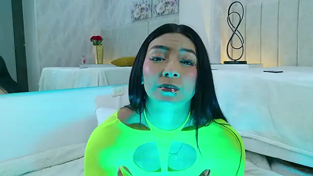 MeganCruzGB online show from April 2026 12:32:02 PM