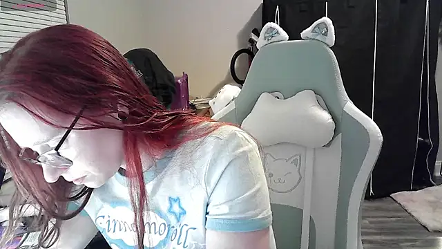 Snapshot of LilyFoxxx chatting on January 2025 03:15:02 AM LilyFoxxx online show from January 2025 03:15:02 AM