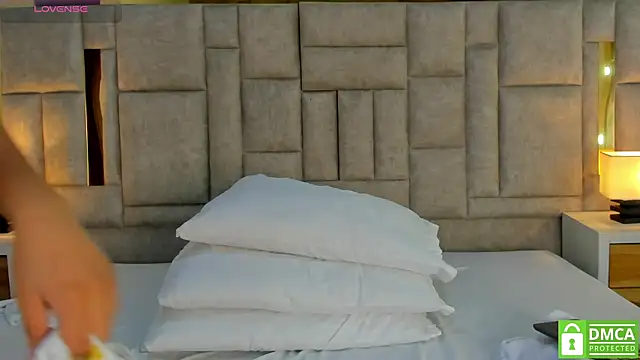 valtira nova online show from March 2026 07:25:01 PM