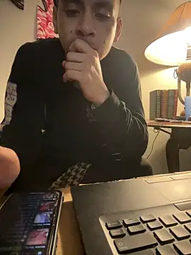 Cuminsideyou42 online show from February 2025 03:37:01 AM