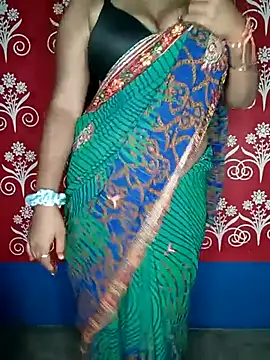 NOTY-LOVE-05 online show from February 2026 06:44:02 PM