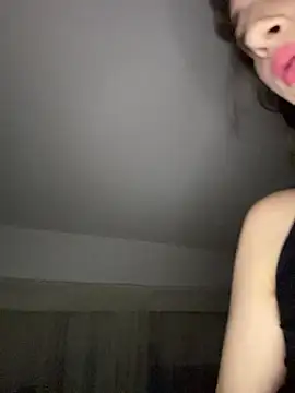 Snapshot of lolippp666 chatting on November 2025 08:44:01 PM lolippp666 online show from November 2025 08:44:01 PM