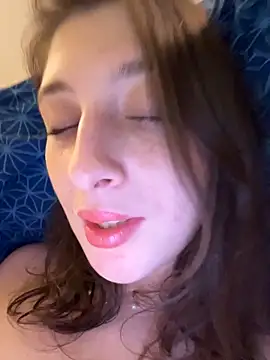 Snapshot of lolippp666 chatting on February 2026 08:18:01 PM lolippp666 online show from February 2026 08:18:01 PM