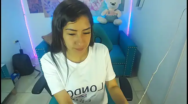 Sofi hot 4m online show from February 2025 12:58:01 PM