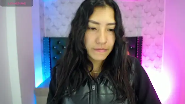 Sofi hot 4m online show from October 2025 05:22:02 PM