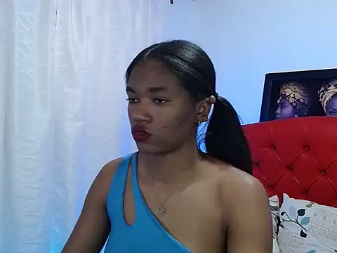 Snapshot of MISSANDRE4 chatting on December 2024 02:21:01 PM MISSANDRE4 online show from December 2024 02:21:01 PM