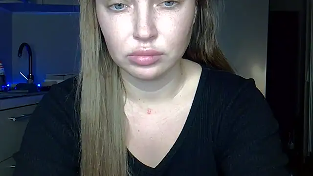 Lucky Anna online show from April 2026 05:58:01 PM