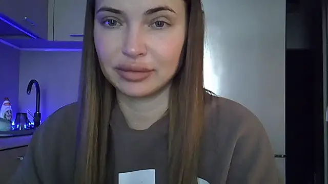 Lucky Anna online show from April 2026 12:11:02 PM