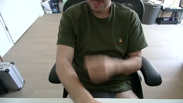 taallguyy 196 online show from November 2025 08:47:01 AM