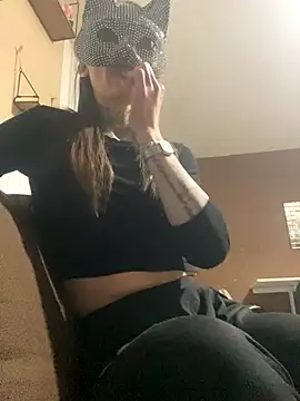 liloucamchaudee online show from November 2025 08:51:01 PM