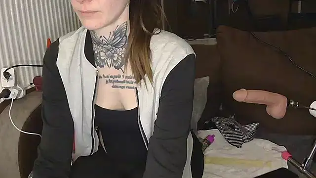 liloucamchaudee online show from March 2026 07:31:01 PM