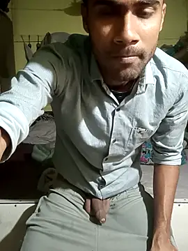 Skinny Bigass 23 online show from April 2026 07:33:01 PM