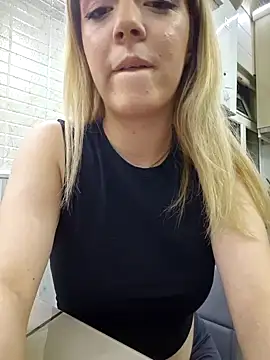 SUSELLAM1 online show from December 2024 03:22:02 PM