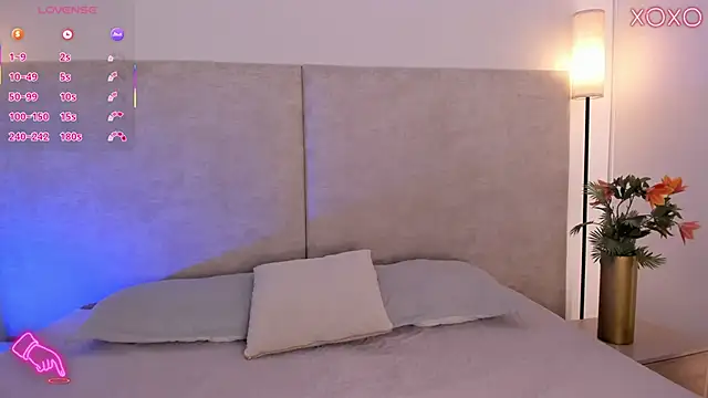 Saori newman online show from November 2025 11:54:01 AM