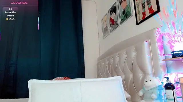 lunalovedoll  online show from April 2026 07:59:02 PM