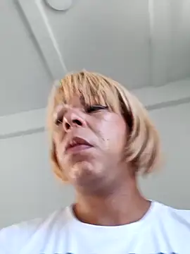 blondebitchlitle online show from March 2025 05:06:02 PM