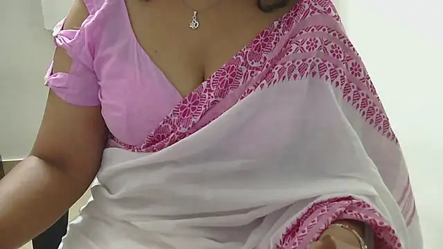 indian anu mallu online show from October 2025 05:24:02 PM