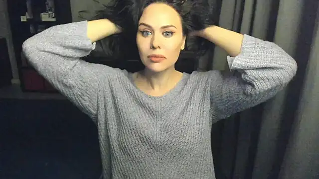 MollyCheiz online show from January 2025 03:00:02 AM