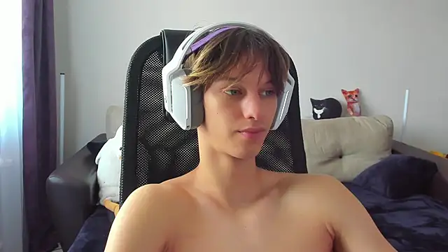 Ostin meow online show from September 2025 07:09:02 AM