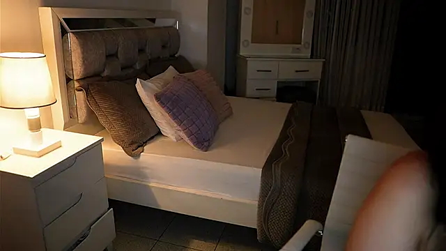 Camilaa bueno online show from November 2025 11:36:02 PM