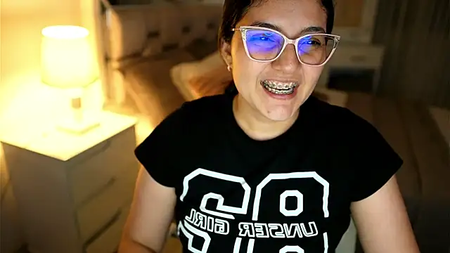 Camilaa bueno online show from November 2025 02:45:01 AM