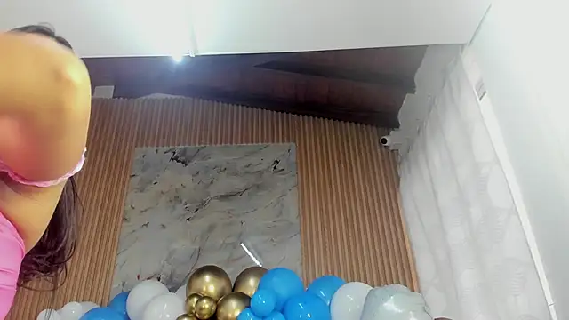 Any topless online show from September 2025 11:03:01 AM