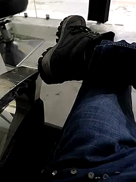 faaseel online show from October 2025 11:42:01 AM