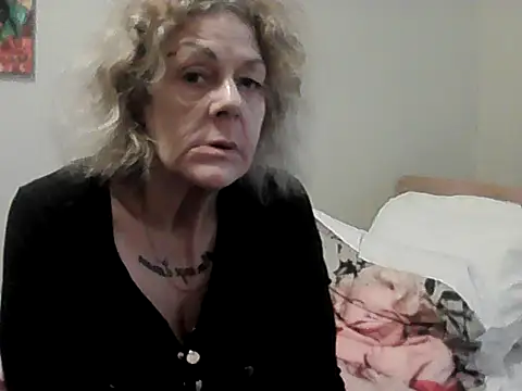 housewife shantie online show from April 2026 08:23:02 AM