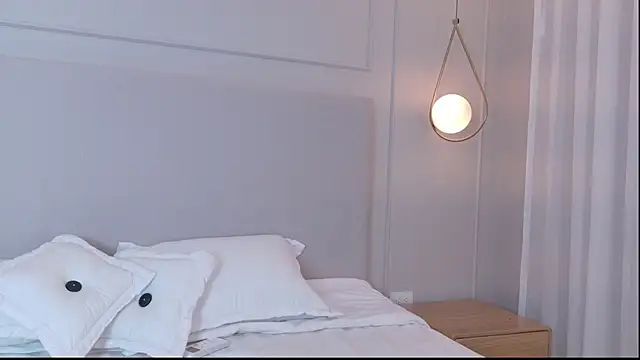 EymiCuper online show from January 2025 06:00:01 PM