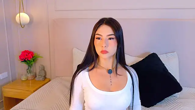 EymiCuper online show from September 2025 07:24:02 PM