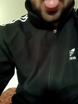 Snapshot of smartboy010101 chatting on January 2025 05:22:02 AM smartboy010101 online show from January 2025 05:22:02 AM