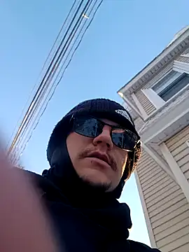 ChuckyyDee online show from December 2024 01:03:01 PM