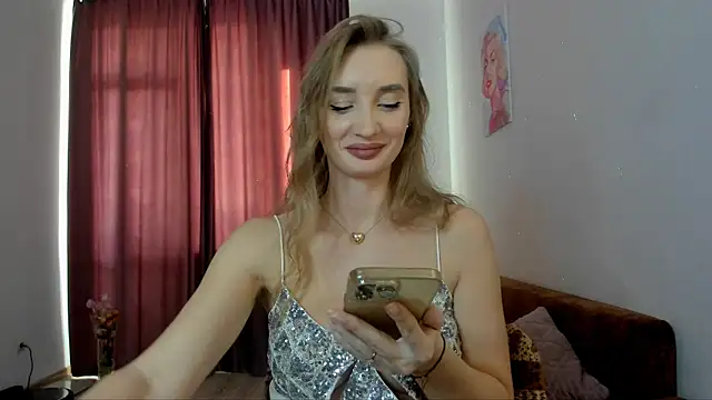 Snapshot of Wild_RoosE chatting on March 2025 02:40:02 PM Wild RoosE online show from March 2025 02:40:02 PM