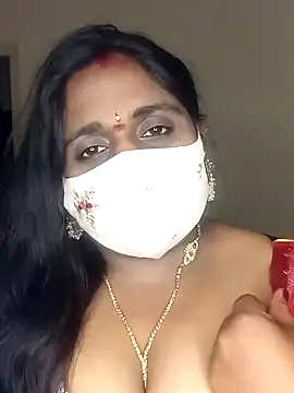Snapshot of Sexy_Radhikaa chatting on February 2025 03:19:01 PM Sexy Radhikaa online show from February 2025 03:19:01 PM