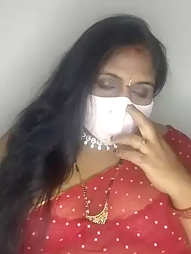 Snapshot of Sexy_Radhikaa chatting on February 2025 02:10:01 PM Sexy Radhikaa online show from February 2025 02:10:01 PM