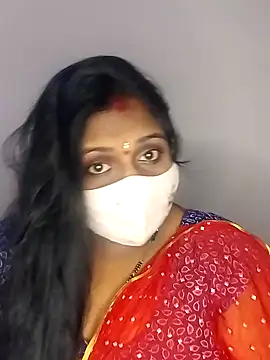 Snapshot of Sexy_Radhikaa chatting on February 2025 12:59:01 AM Sexy Radhikaa online show from February 2025 12:59:01 AM