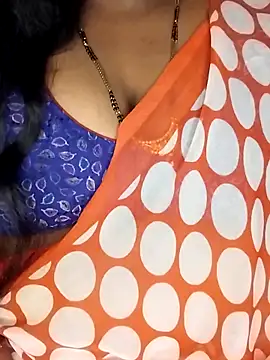 Snapshot of Sexy_Radhikaa chatting on September 2025 04:56:01 PM Sexy Radhikaa online show from September 2025 04:56:01 PM