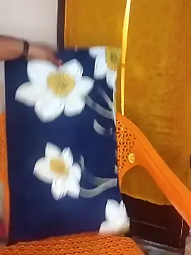 Sexy Radhikaa online show from November 2025 04:44:02 AM