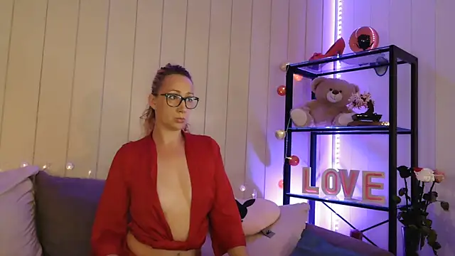 Lyscoquine online show from October 2025 12:22:02 PM