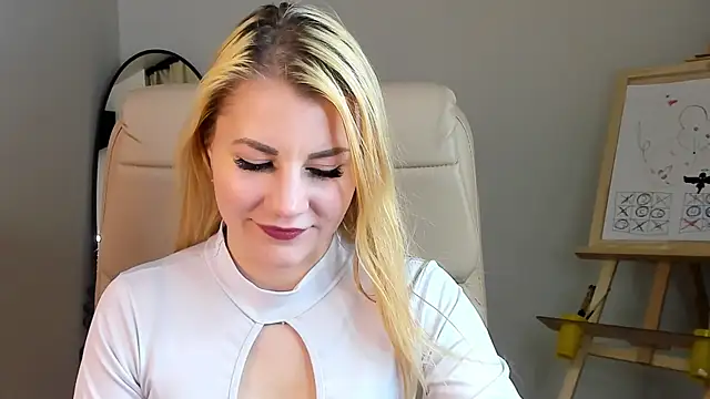 Snapshot of Ver_0nika chatting on December 2024 12:22:01 PM Ver 0nika online show from December 2024 12:22:01 PM