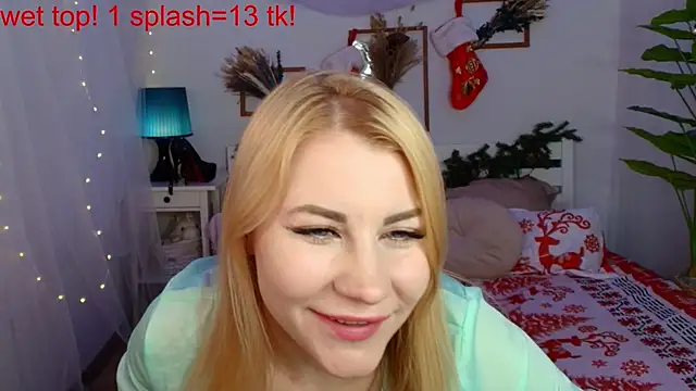 Snapshot of Ver_0nika chatting on December 2024 10:06:02 AM Ver 0nika online show from December 2024 10:06:02 AM