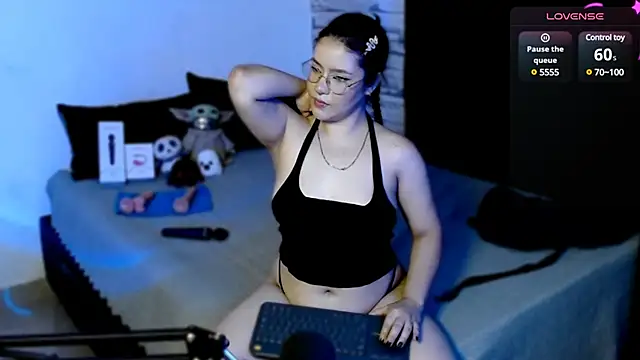 DollCam   online show from December 2024 11:13:02 PM
