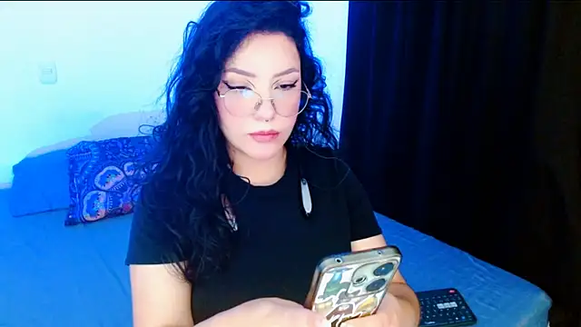 DollCam   online show from October 2025 11:13:02 PM