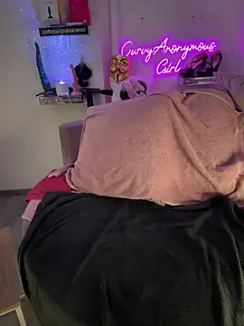 CurvyAnonymousGirl89 online show from February 2026 05:41:01 PM